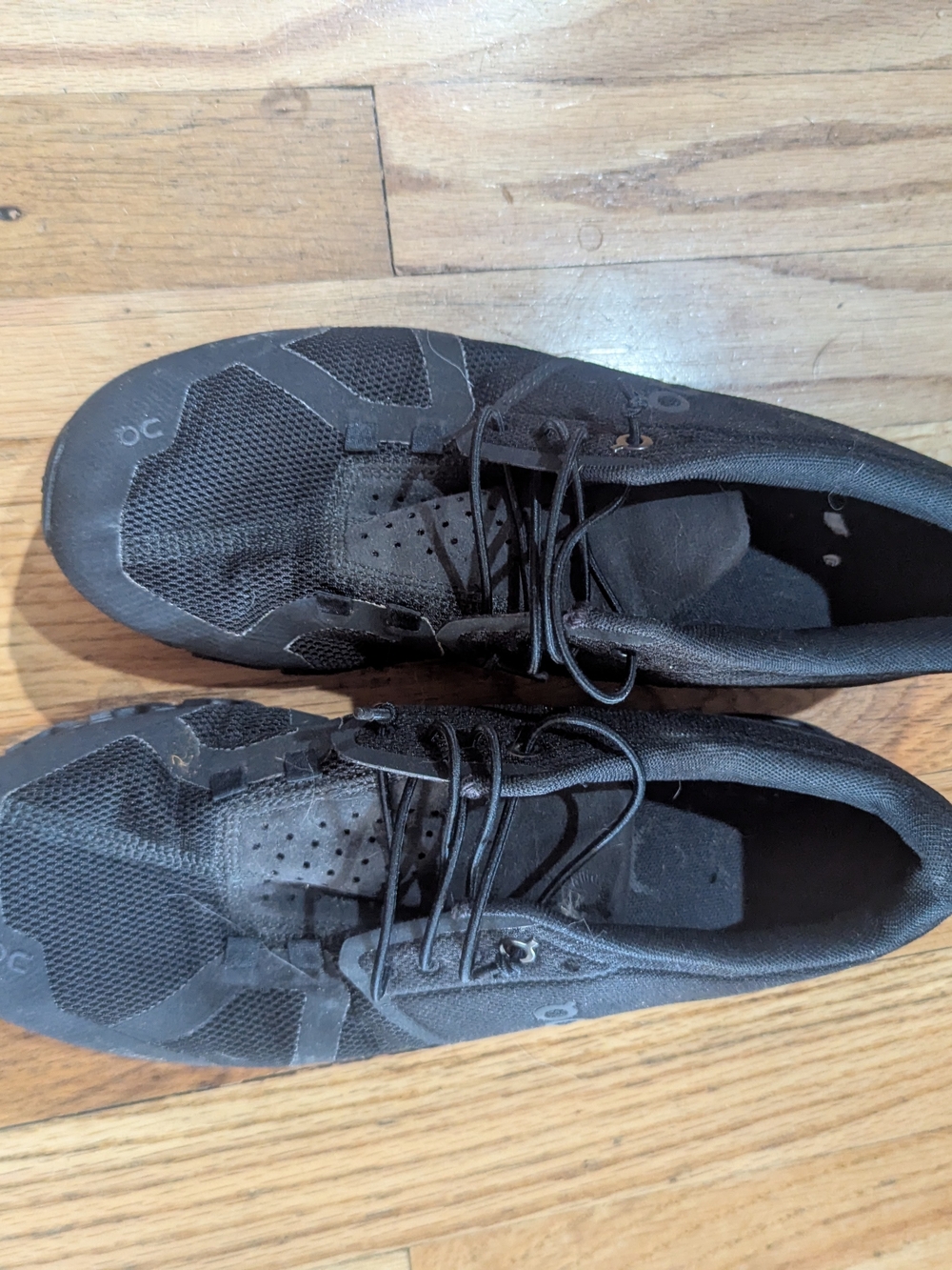 On Running All Black Athletic Running Shoes Sz 9